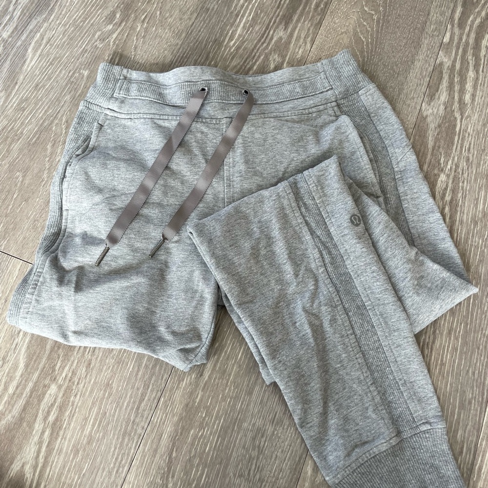Lululemon Gray Women's Joggers - Picture 5 of 6